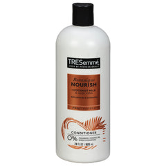 TRESemmé après-shampooing nourrissant lait de coco et aloé, bouteille pour soin capillaire quotidien