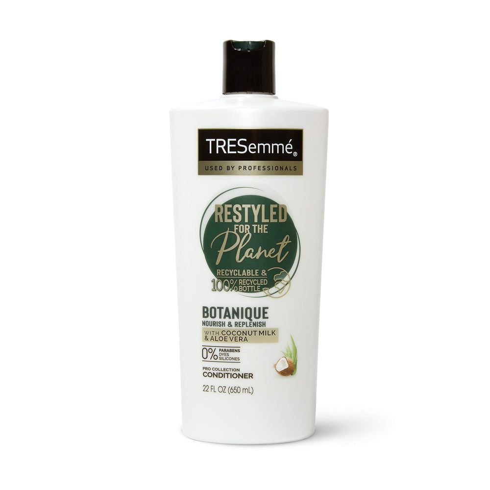 Bouteille TRESemmé Botanique Nourish et Replenish pour cheveux hydratés.
