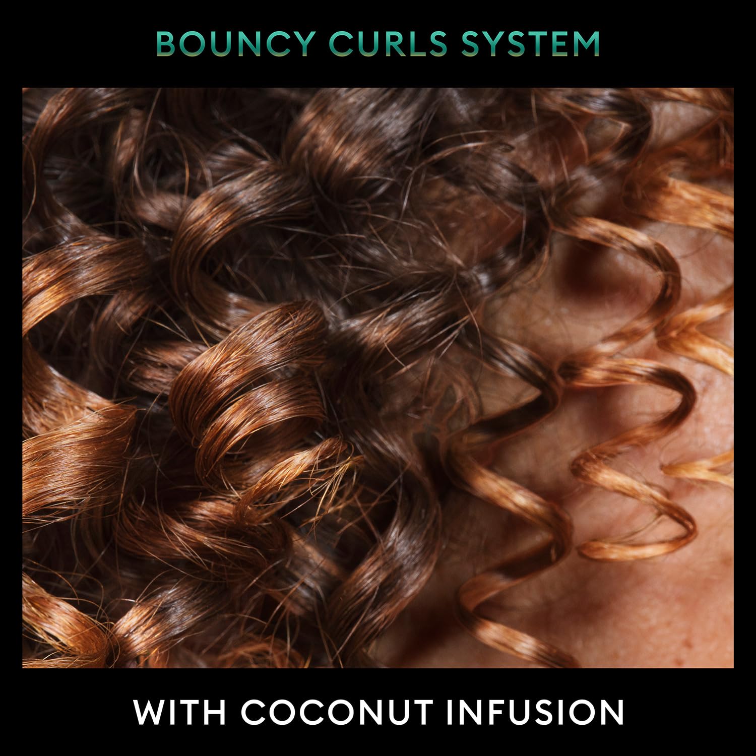 Contrôle du frisottis grâce à TRESemmé Bouncy Curls pour des boucles nettes