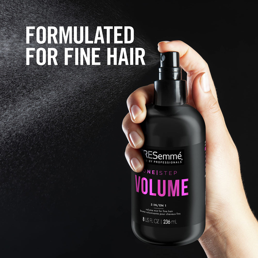 TRESemmé brume volume 5-en-1 protège la chaleur lors du coiffage.