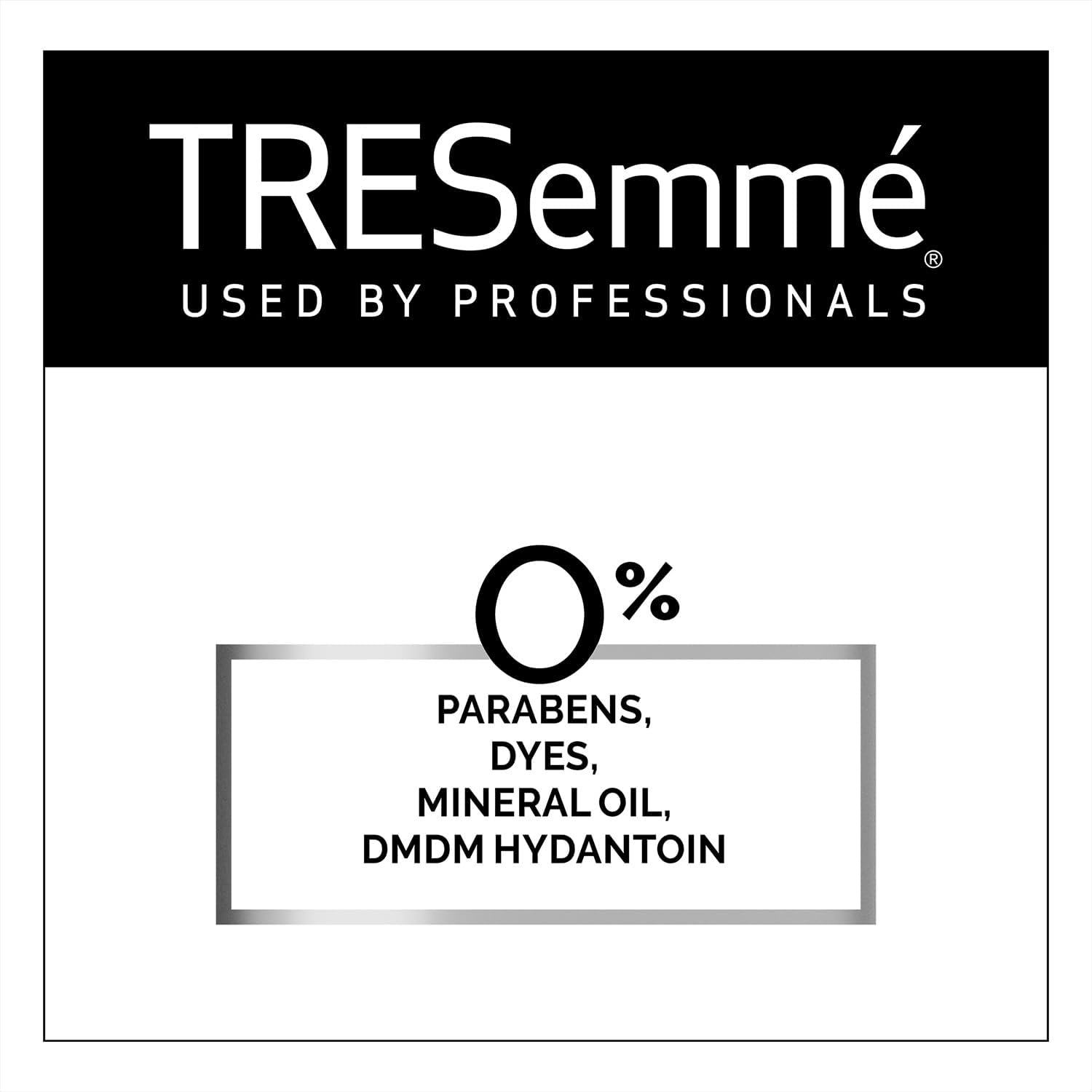 Formule enrichie en vitamines TRESemmé, soin nourrissant pour cheveux hydratés et brillants.