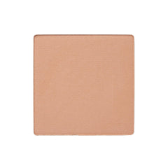 Bronzer Refill Trish McEvoy dans son étui, pour un éclat léger et durable.