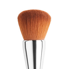 Brosse Trish McEvoy Brush 1 EVEN SKIN pour correcteur précis autour des yeux.