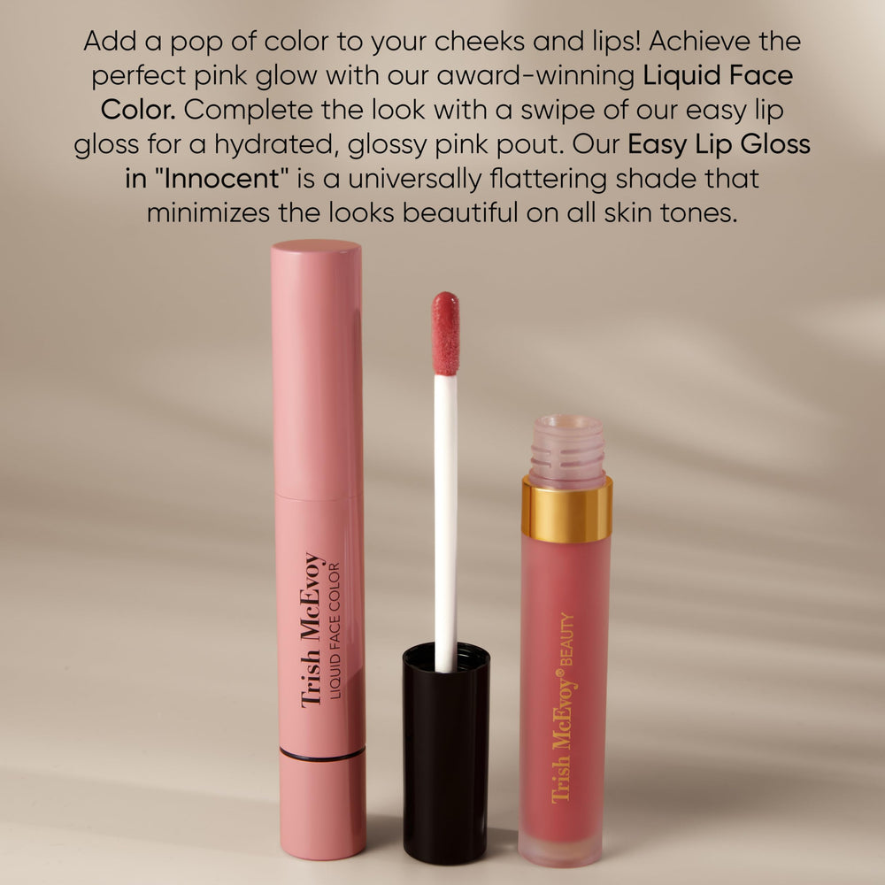 Trish McEvoy Glow s’applique sur les joues pour un éclat naturel.
