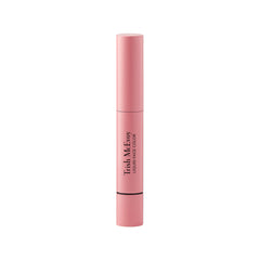 Trish McEvoy Glow sur les lèvres pour couleur légère et durable.