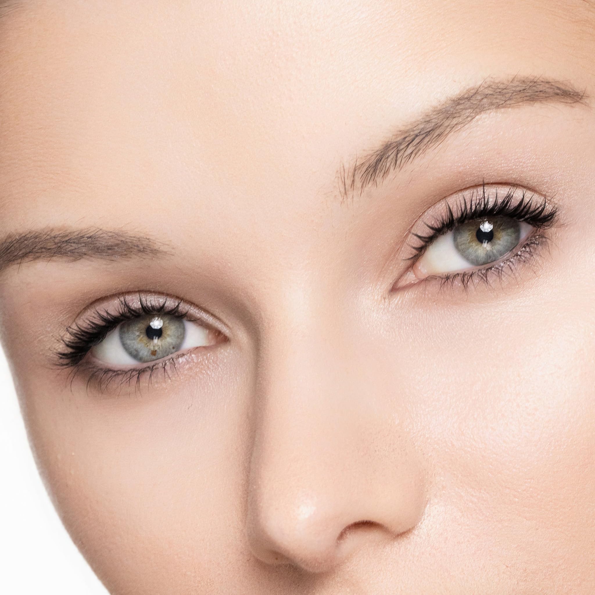 Trish McEvoy Glaze Eye Shadow Refill on lid for smooth, even color.