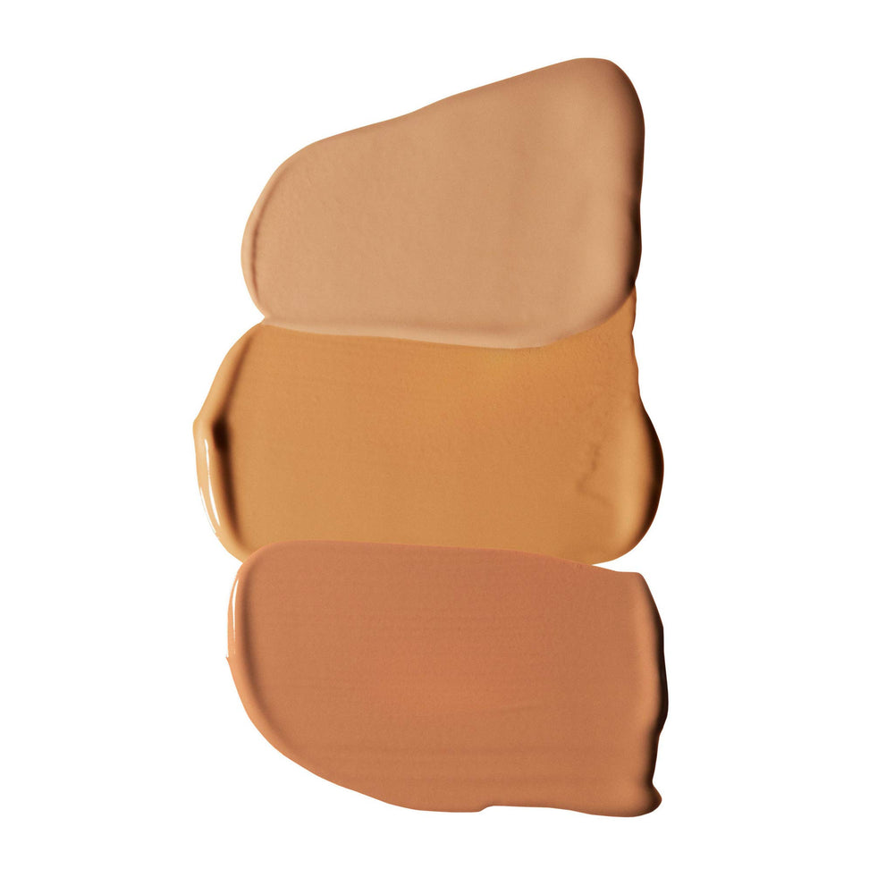 Texture légère de Correct & Brighten Shadow Eraser sur peau pour un fini naturel