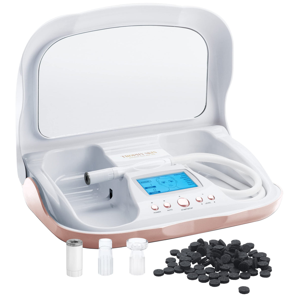 Trophy Skin MicrodermMD avec embout diamant pour exfolier et lisser le teint.