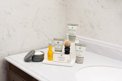 Composition d huiles essentielles qui nourrissent peau et barbe