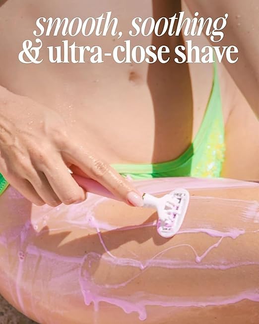 Tête de rasoir pivotante Truly Beauty pour atteindre les zones courbes sans effort.