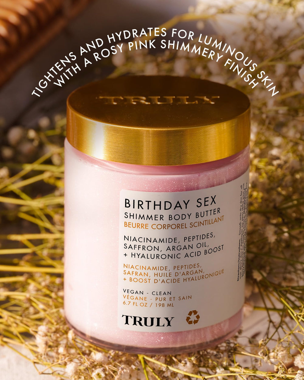Truly Birthday Sex crème corps rose poudrée, fini délicat et lumineux.