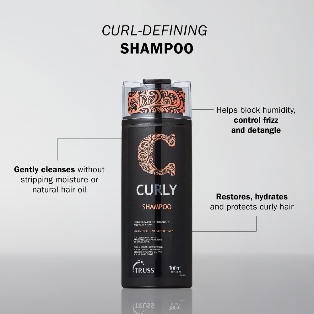 TRUSS Shampoing Cheveux Boucles – application mousseuse, texture légère et contrôle du frisottis.