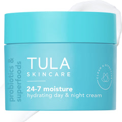 Crème hydratante TULA 24-7 dans une bouteille pompe pour une utilisation pratique.