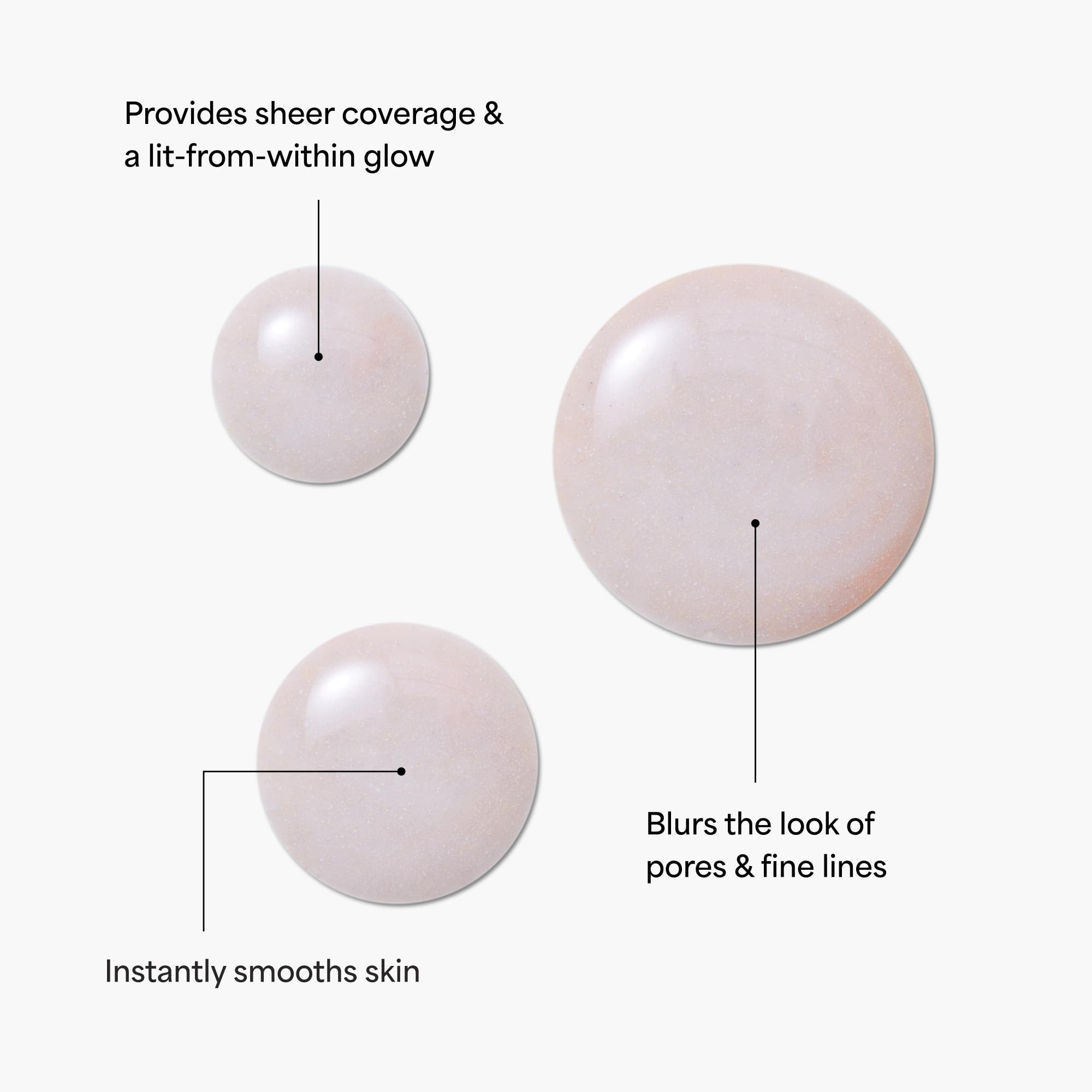 Texture crème lissante de TULA Luna pour un fini soyeux.