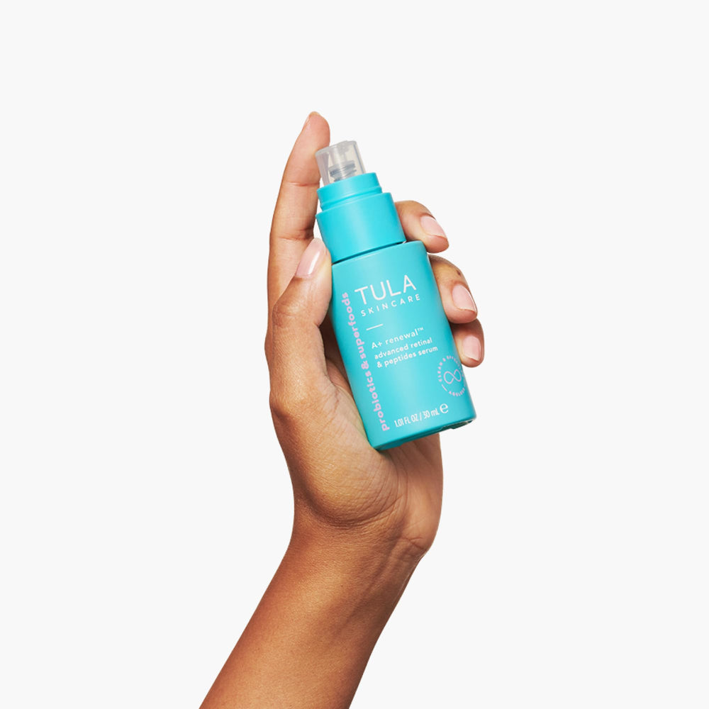 Texture satinée du sérum TULA pour peau lumineuse