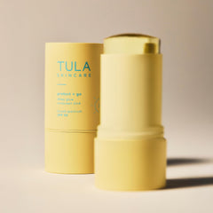 Ingrédients clés TULA : vitamine C et papaye pour l’éclat.
