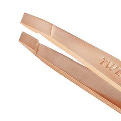Embouts inclinés Tweezerman mini, angle 25° pour une épilation précise.
