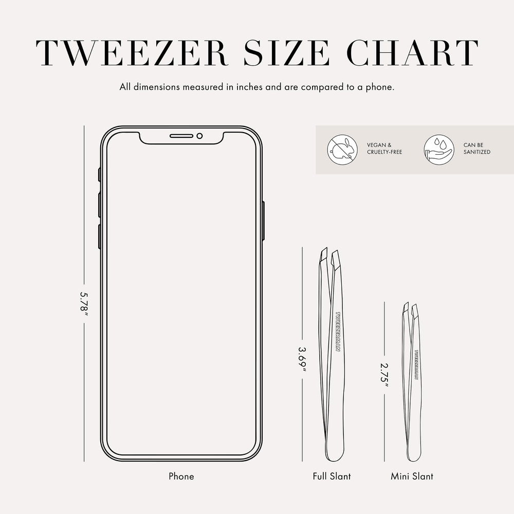 Tweezerman Mini Slant – outil discret pour des sourcils nets à tout moment.
