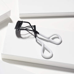Pads en silicone hypoallergéniques qui évitent les irritations.