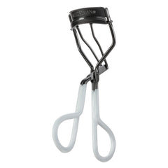 Tweezerman Onyx recourbe-cils à prise ergonomique pour un regard plus ouvert.
