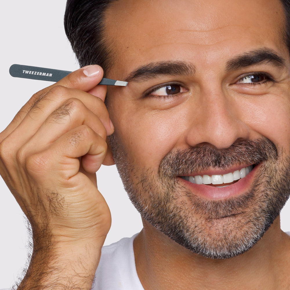 Tweezerman démonstration utilisation sourcils pour précision