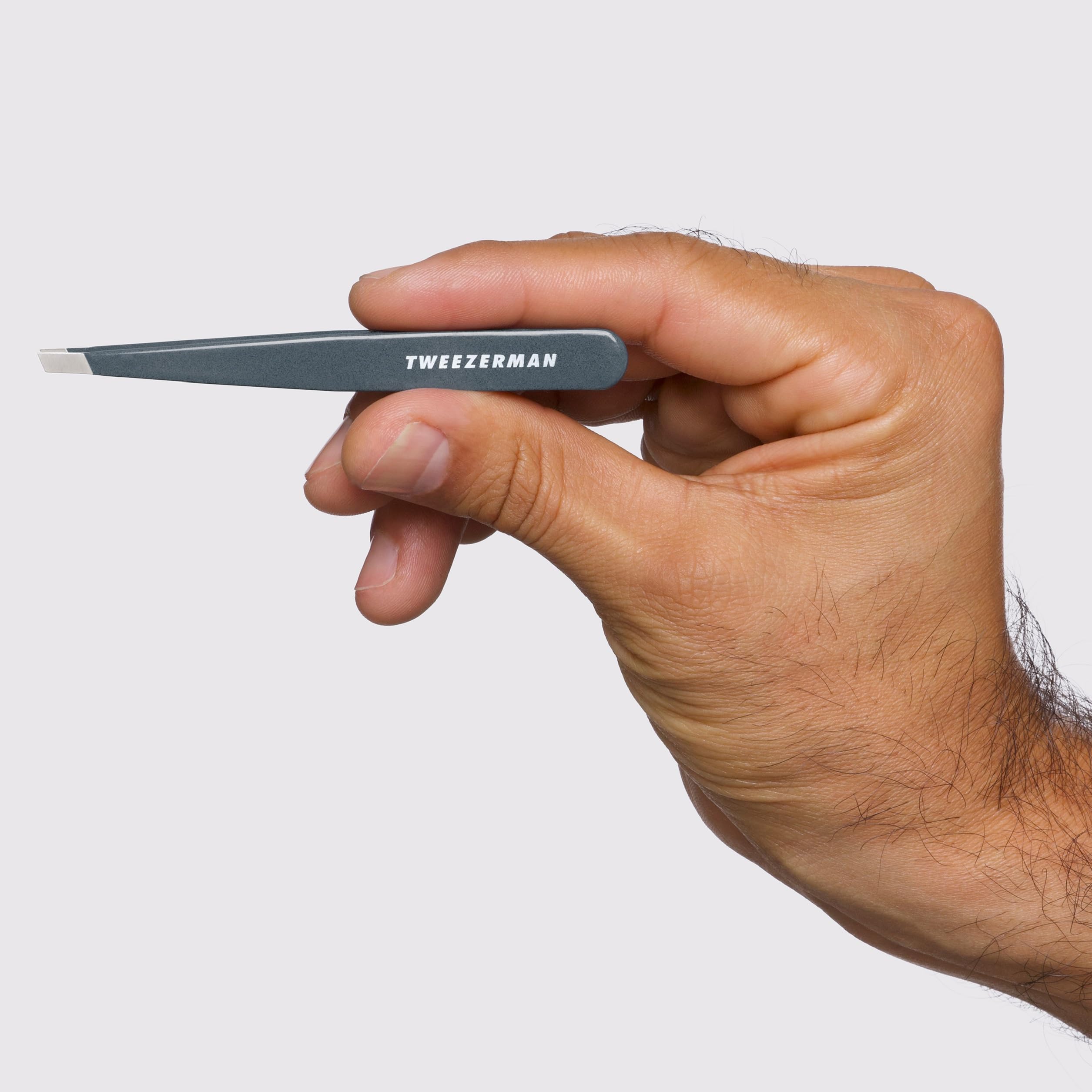 Tweezerman poignée ergonomique pour confort et contrôle