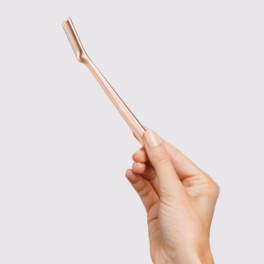 Guidage selon la pousse des poils pour limiter les irritations.