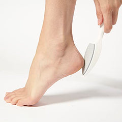 Tweezerman Sole Smoother : surfaces exfoliantes ciblées pour zones rugueuses