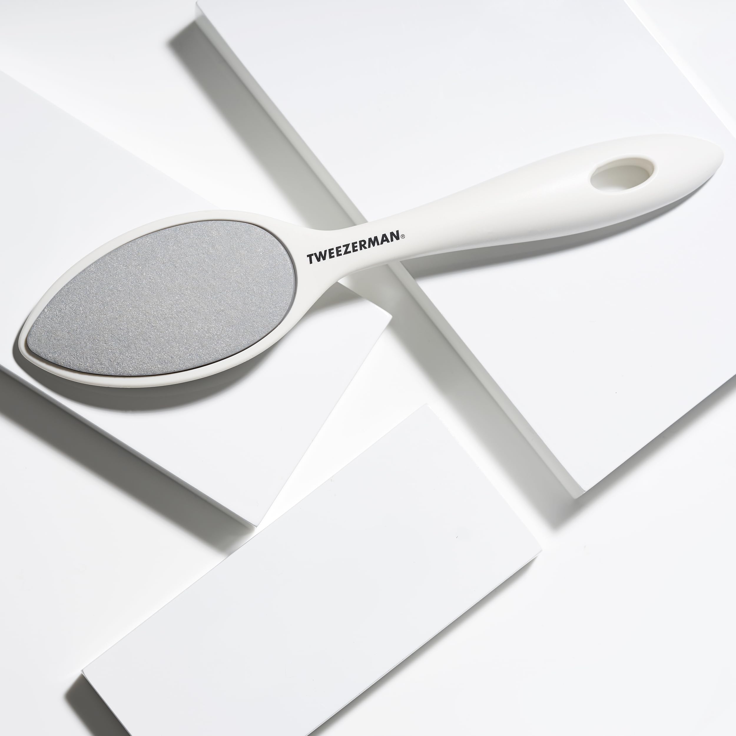 Tweezerman Sole Smoother : pierre résistante et durable adaptée à une routine pédicure