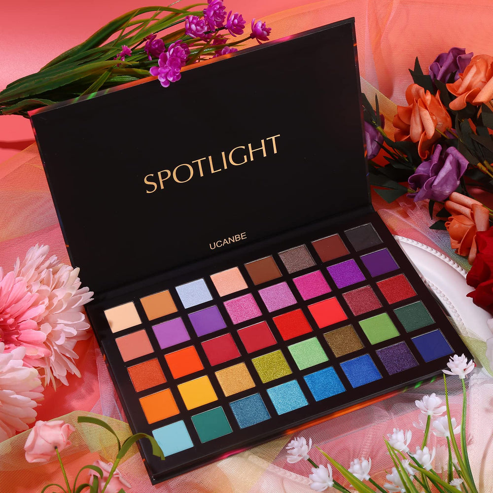UCANBE Spotlight Palette option sèche pour un look quotidien