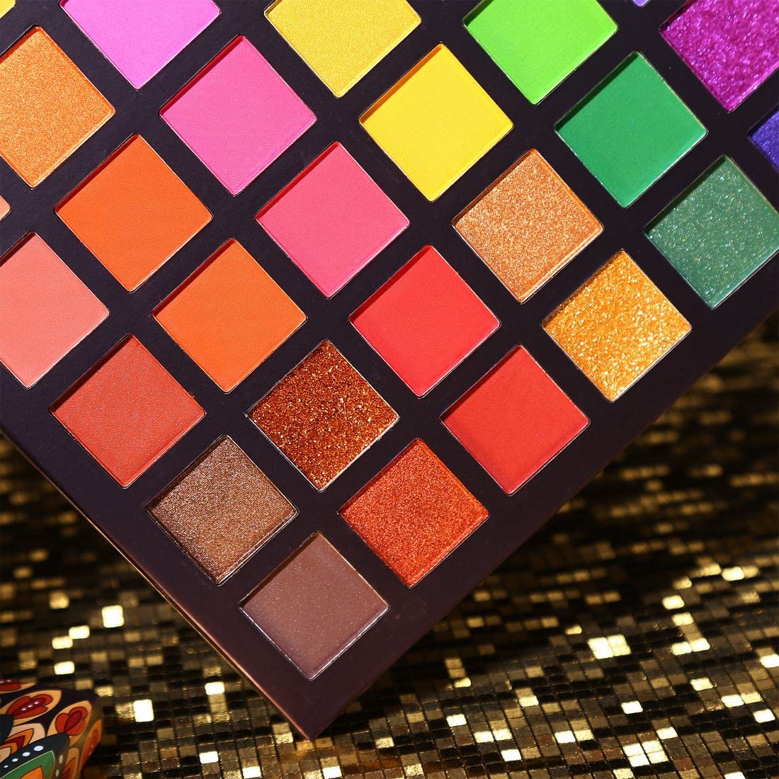 Les looks d’événement prennent de l’expression avec UCANBE Exotic Flavors