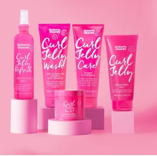 Umberto Giannini Curl Jelly en phase d'application sur cheveux humides.