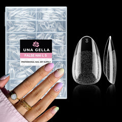 UNA GELLA Short Almond Round: ongles faux amande, couverture claire et naturelle.