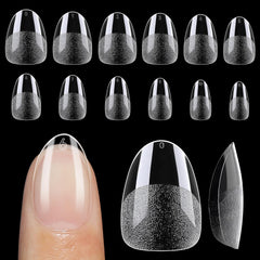 UNA GELLA pointes amande extra-short adaptées à l’adhérence optimale sur ongles naturels.