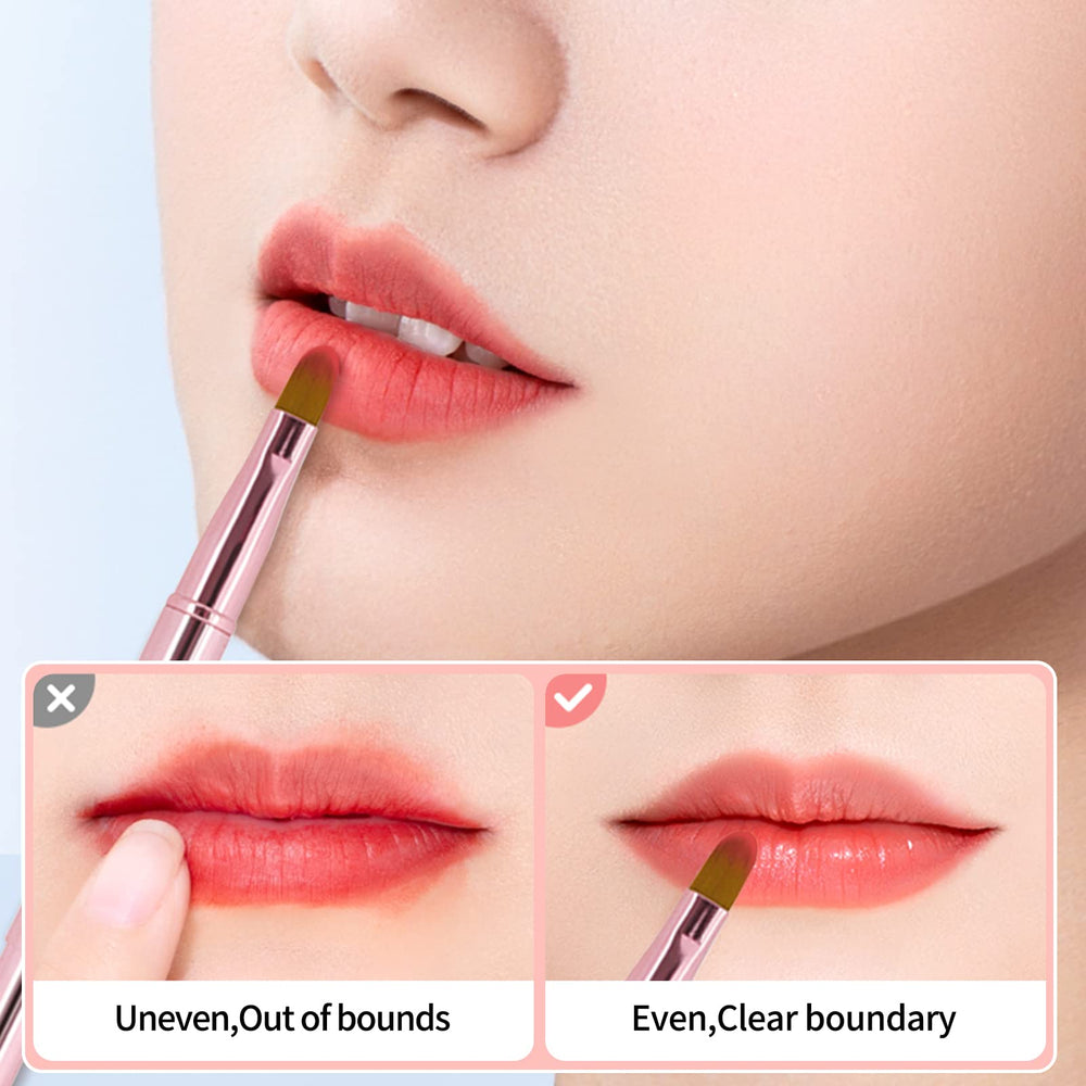Manche métallique Unaone, brosse légère pour application précise des produits lèvres.