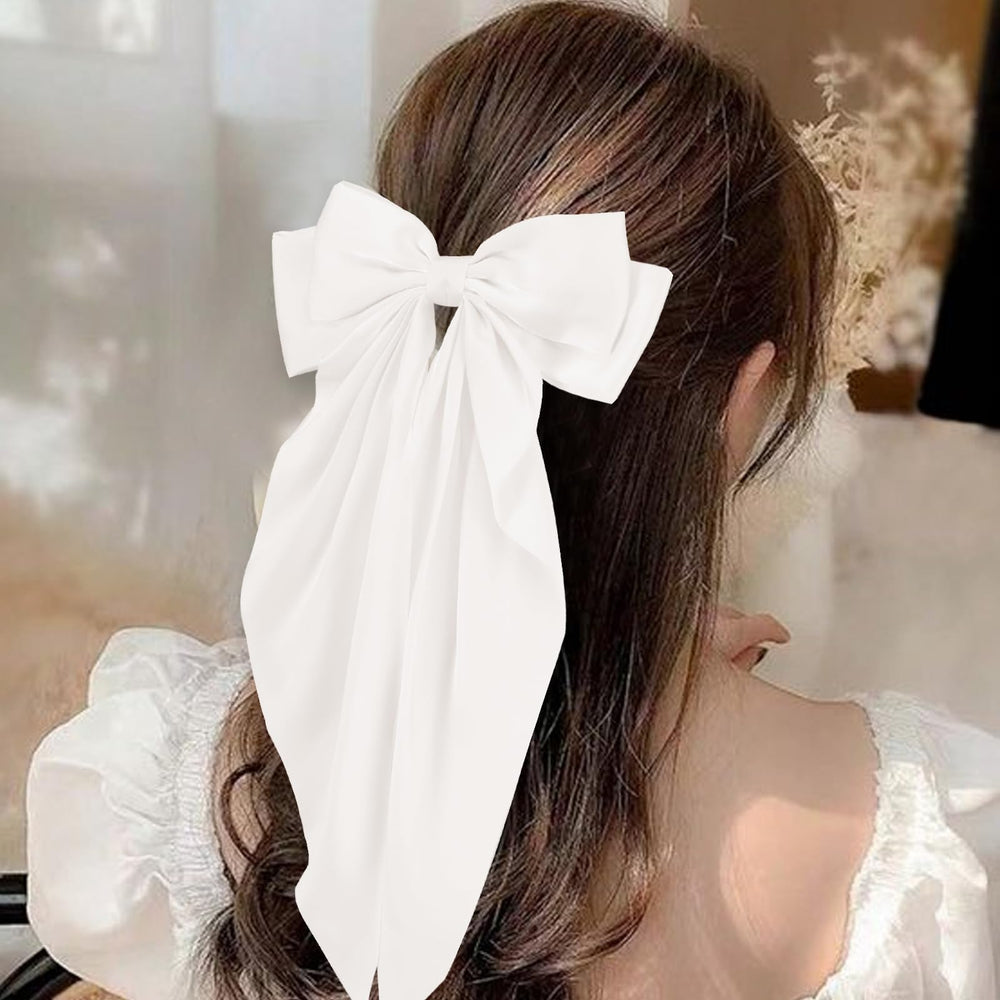 Unbednigt accessoire coiffure élégant rose, complète n’importe quelle tenue.