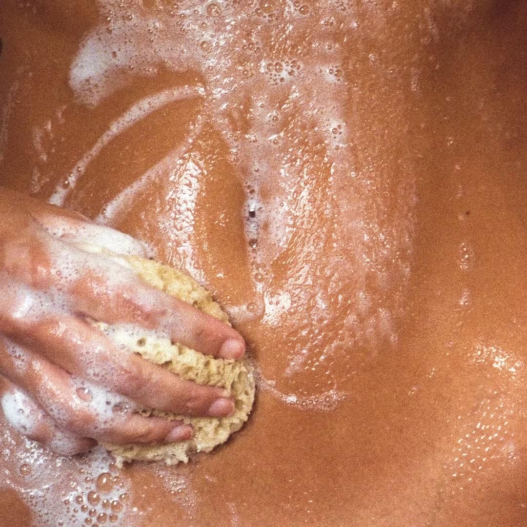 Uni Skin Shield – Australian Caviar Lime procure une sensation de fraîcheur.