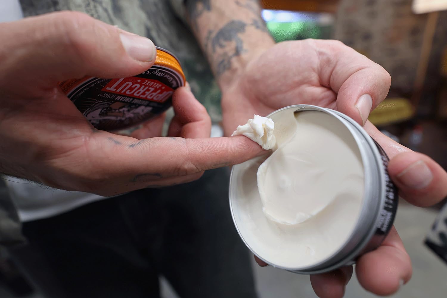 Uppercut Deluxe Texture Cream parfum masculin discret et finition raffinée.