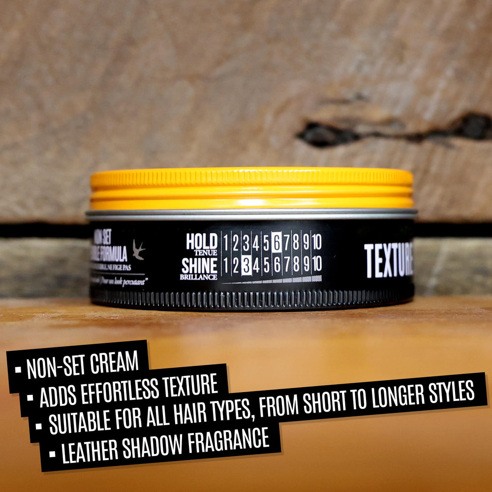 Uppercut Deluxe Texture Cream assure une tenue pliante et révisable tout au long de la journée.