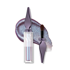 Urban Decay 24/7 Glaze-On Frost Boss, fard paupières glacé pour effet bleu lavande.