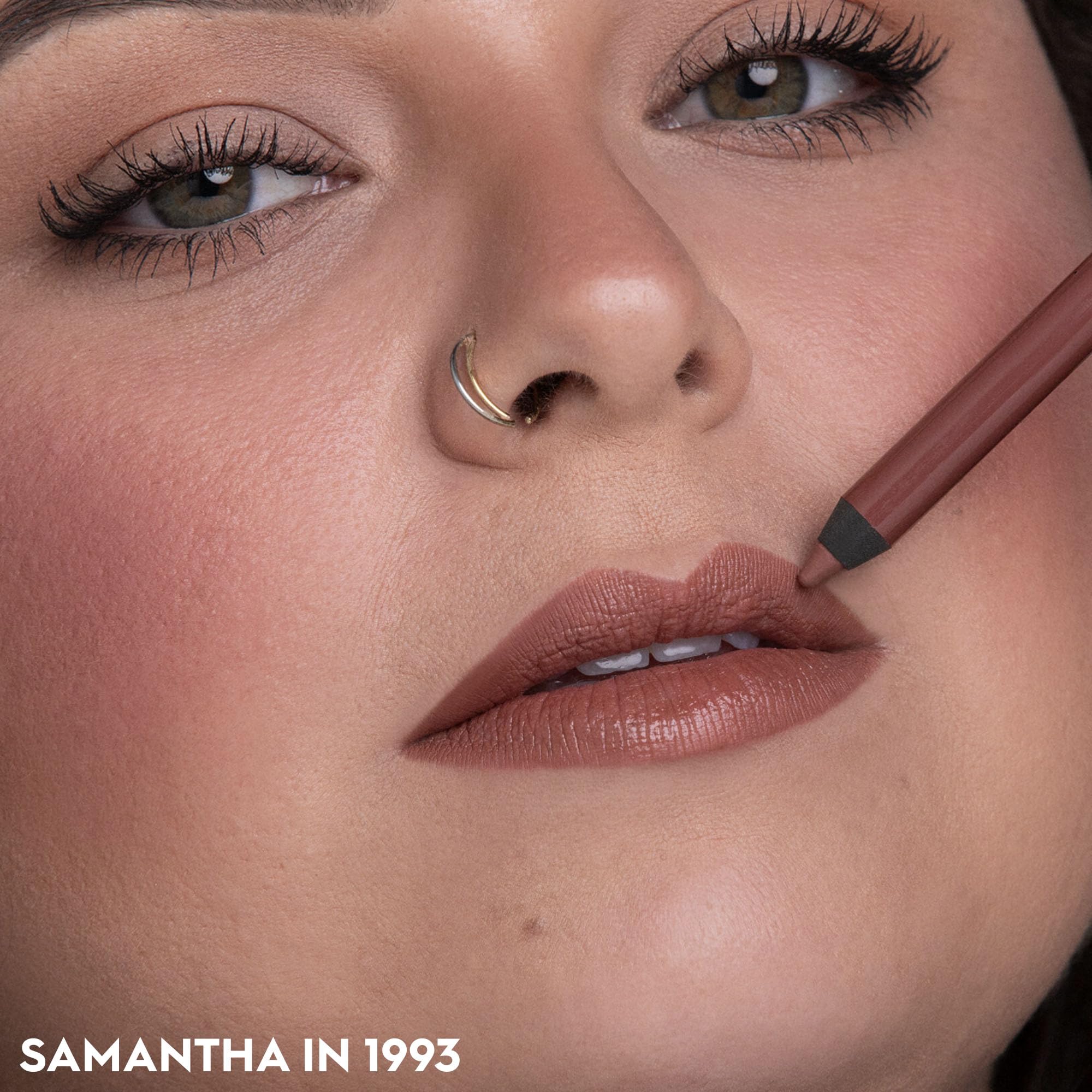 URBAN DECAY 24/7 Glide-On Lip Pencil 1993 — teinte intense et tenue longue durée.