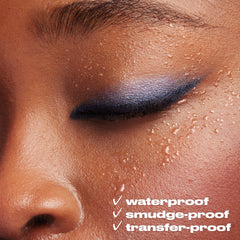 URBAN DECAY 24/7 Glide-On: finition métallique scintillante pour un regard intense.