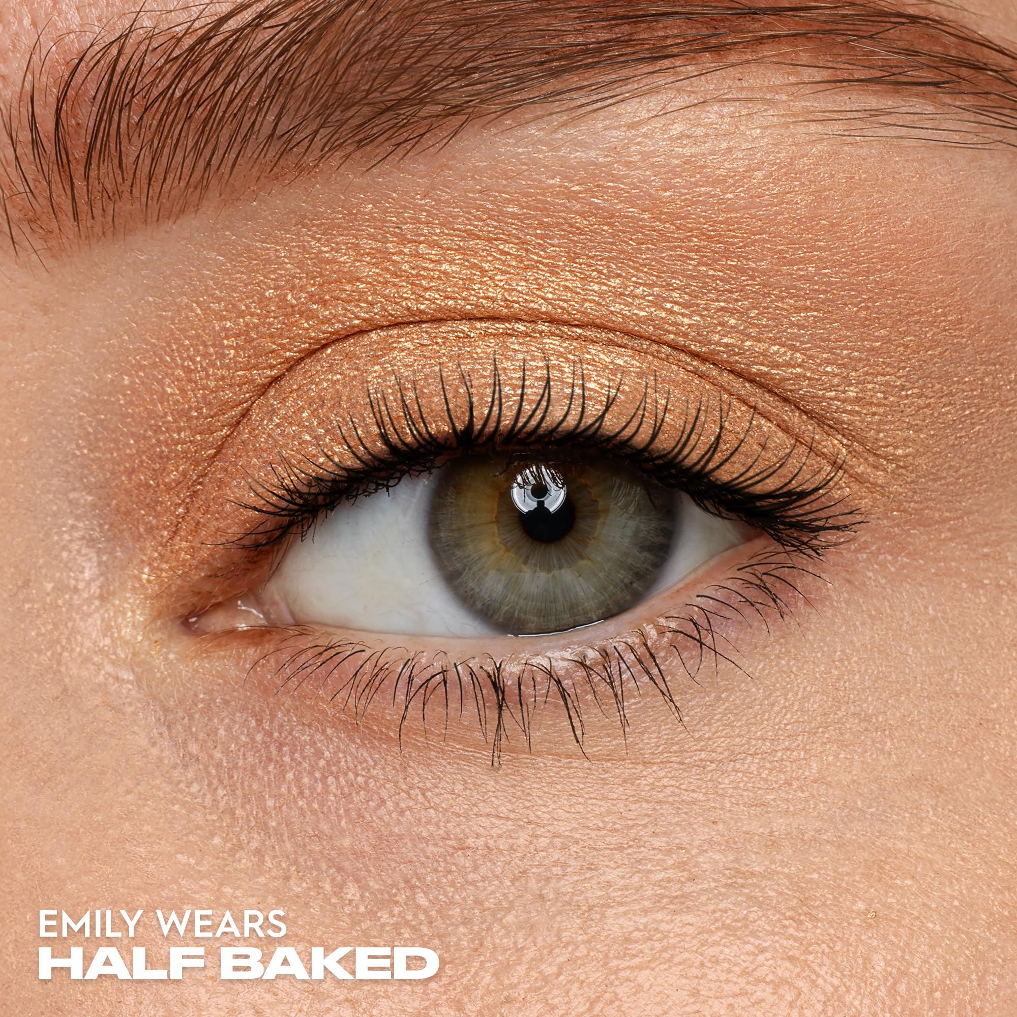 Urban Decay 24/7 ombre satin doré pour un fini velouté