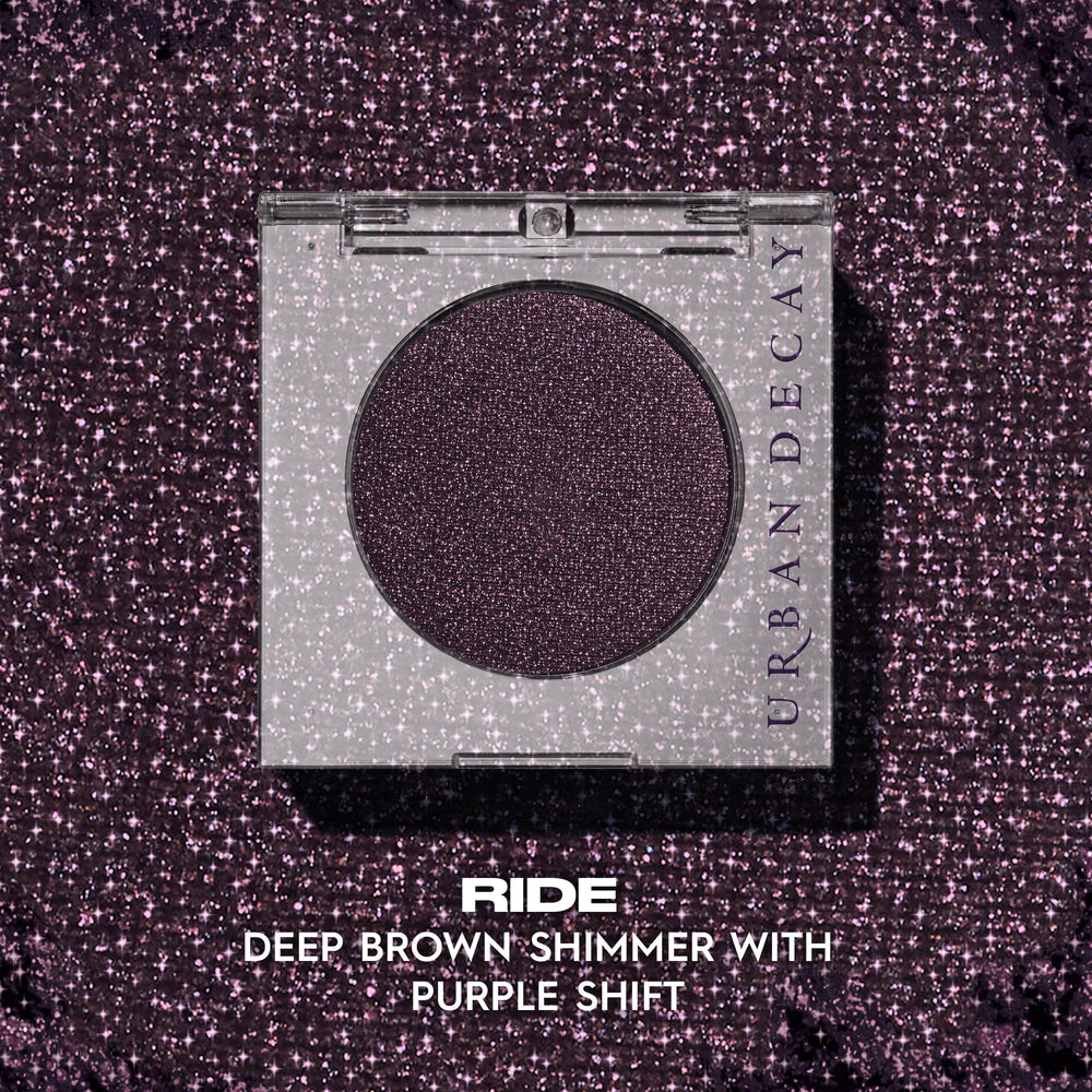Urban Decay 24/7 Ride: texture veloutée pour trait progressif et intense.