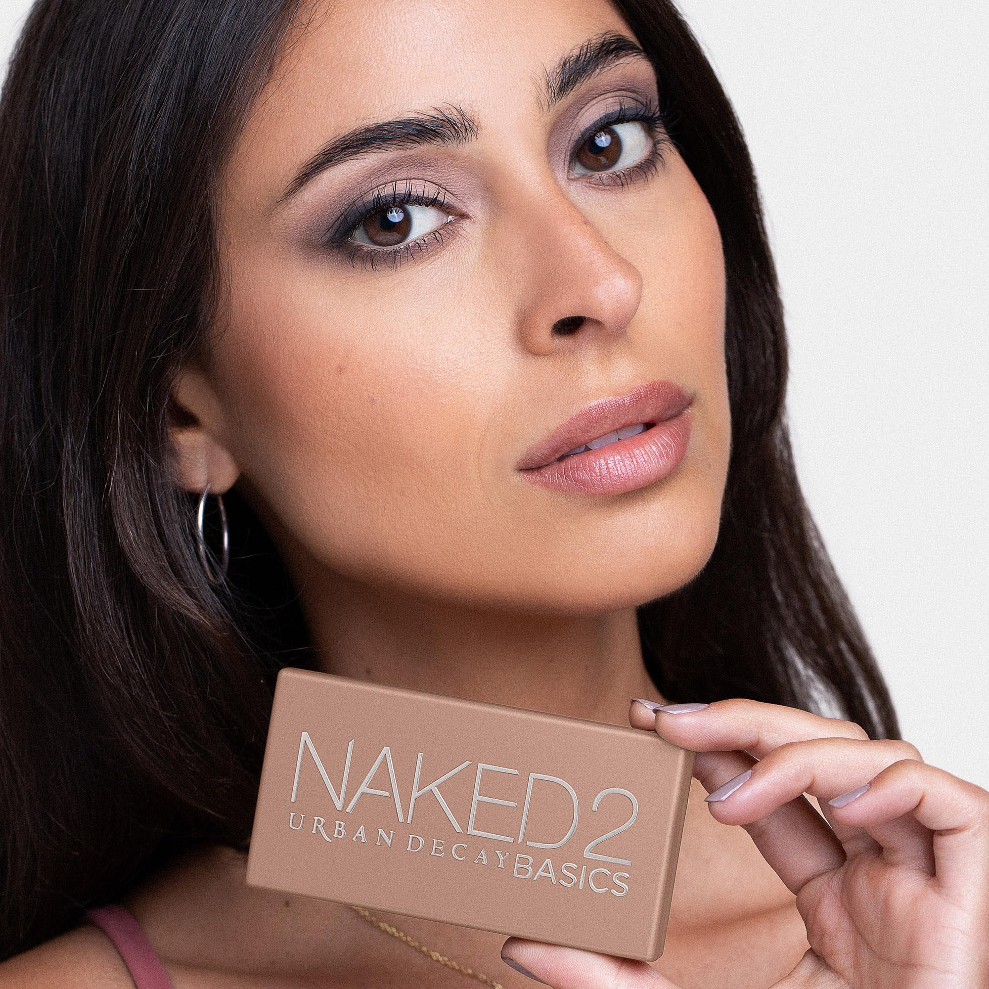 Palette neutre adaptée à divers tons de peau.