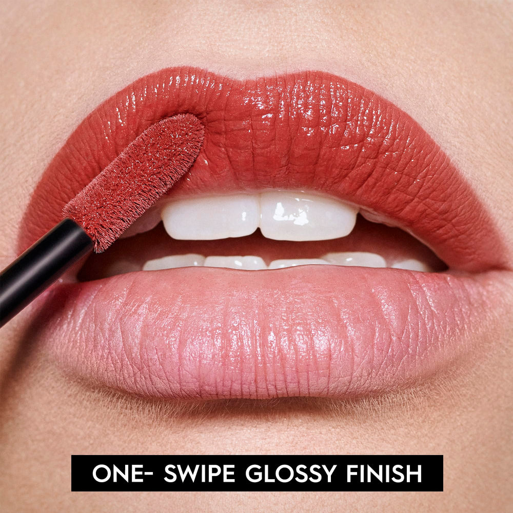 Rose-violet Vice Lip Bond pour un fini brillant et coloré.