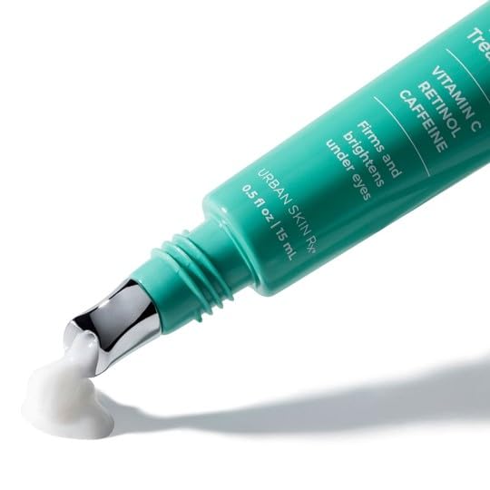 Urban Skin Rx application yeux doux, geste délicat autour des yeux