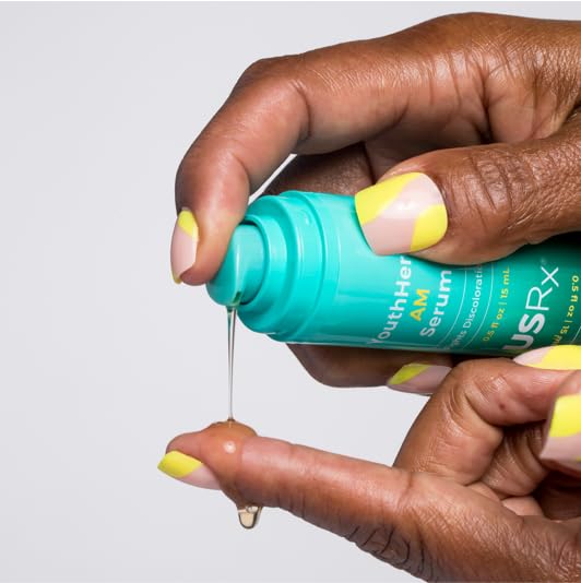 Étiquette et bouteille Urban Skin Rx YouthHero visibles, soin ciblé et pratique
