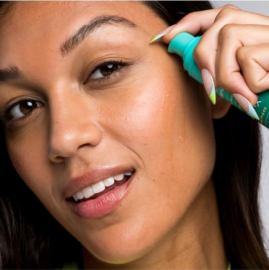 Texture peau plus lisse après l’application et hydratation