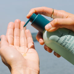 Ursa Major Hoppin’ Fresh: aloé biologique apaise et hydrate durablement.